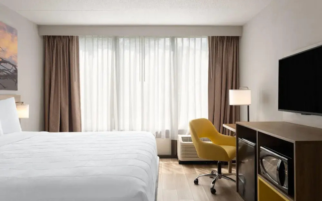 photo 5 of Holiday Inn Patriot-Williamsburg