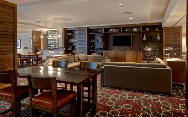photo 5 of Holiday Inn Peoria-city Centre