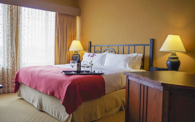 photo 3 of Holiday Inn Pewaukee - Milwaukee West by IHG