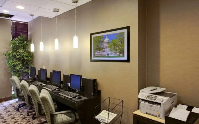 photo 3 of Quality Hotel Philadelphia Airport