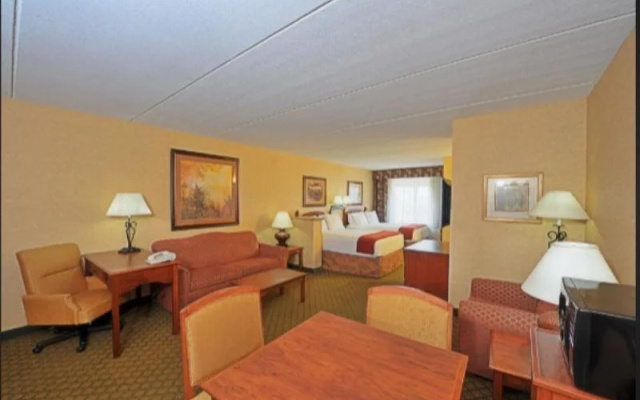 photo 2 of Holiday Inn Phoenix-tempe