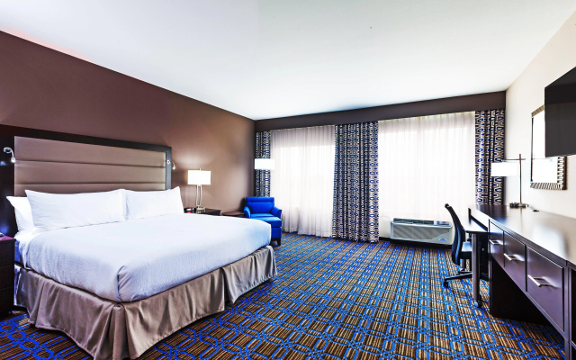 photo 3 of Clarion Hotel The Colony - Plano West