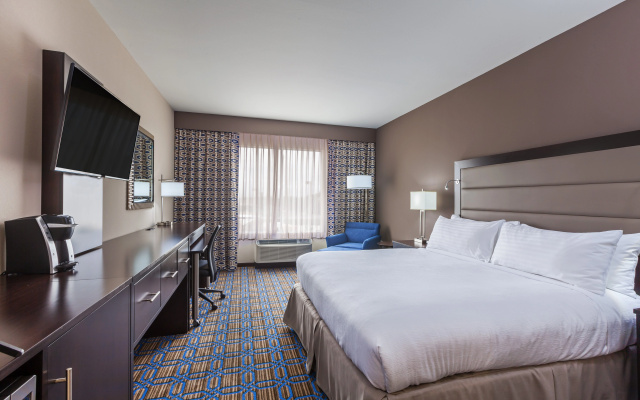 photo 5 of Clarion Hotel The Colony - Plano West