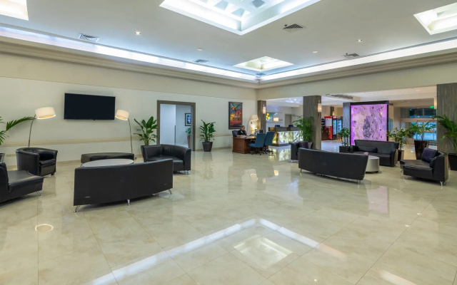 photo 2 of Holiday Inn Port of Miami - Downtown, an IHG Hotel