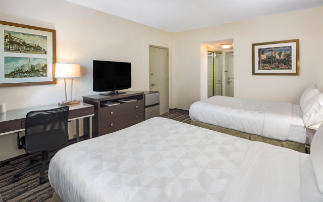 photo 3 of Holiday Inn Port of Miami - Downtown, an IHG Hotel
