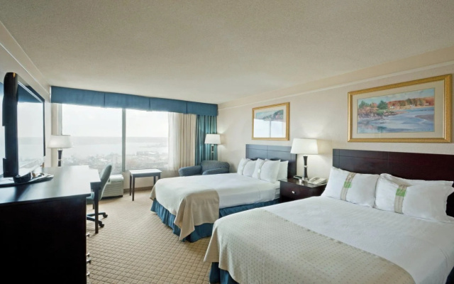 photo 3 of Holiday Inn By the Bay