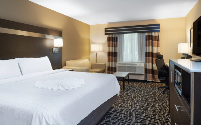 photo 3 of Holiday Inn Poughkeepsie by IHG