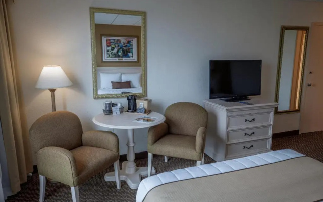 photo 4 of Stadium Hotel