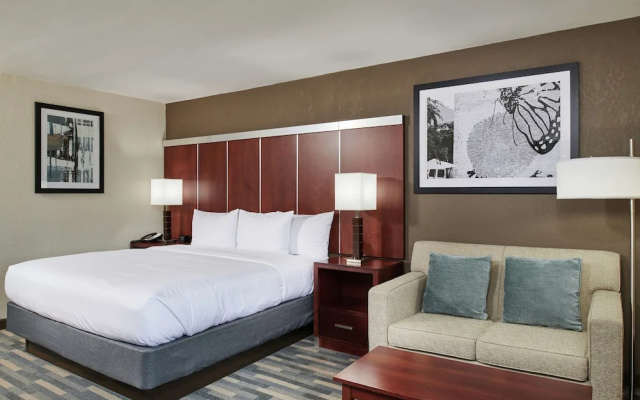 photo 4 of Holiday Inn Raleigh (Crabtree Valley Mall)
