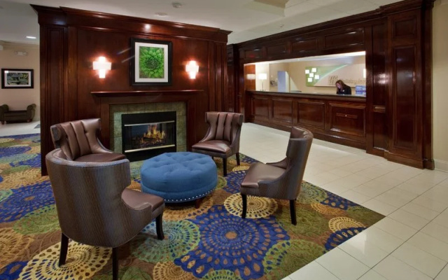 photo 2 of DoubleTree by Hilton Raleigh Midtown