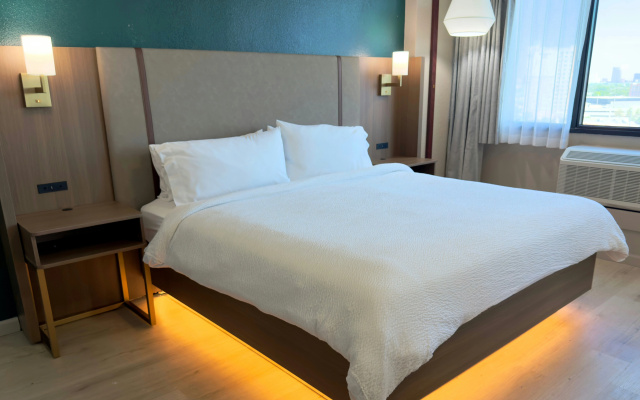 photo 3 of Holiday Inn Houston S - Nrg Area - Medical Center by IHG