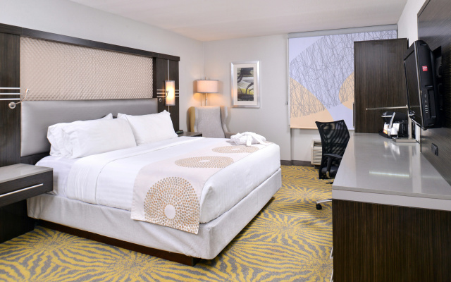 photo 4 of Holiday Inn Dallas-Richardson by IHG