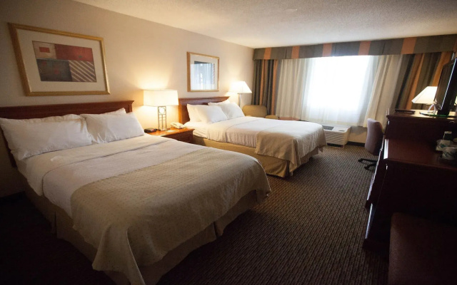 photo 5 of Cortina Inn