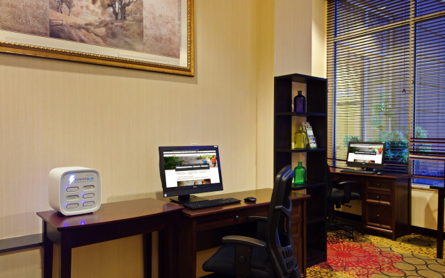 photo 3 of Holiday Inn Express And Suites Seattle Downtown - Lake Union by IHG