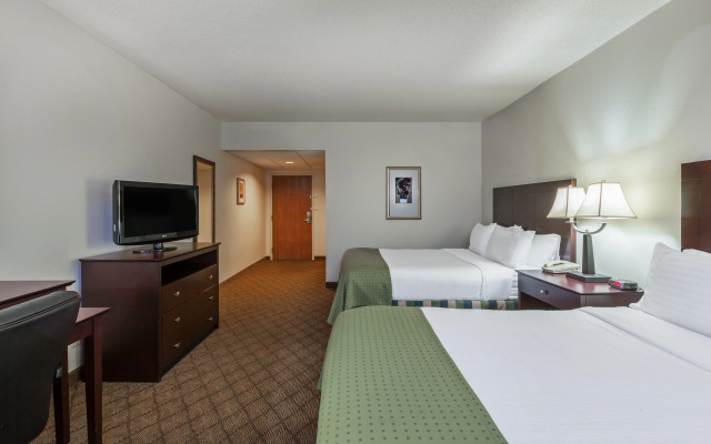 photo 3 of Holiday Inn Springdale/Fayetteville Area by IHG