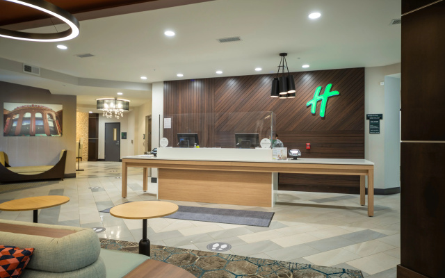 photo 2 of Holiday Inn St. Louis - Creve Coeur by IHG