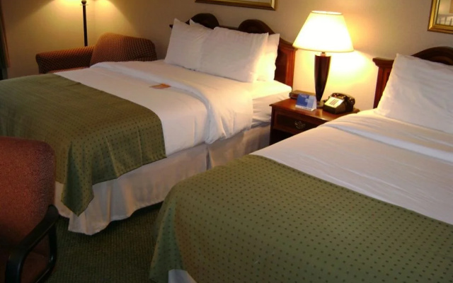 photo 3 of Holiday Inn Express & Suites St. Louis South - I-55