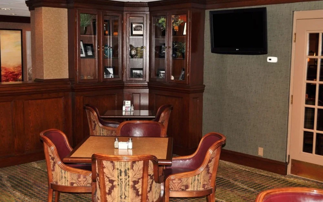 photo 5 of Holiday Inn Express & Suites St. Louis South - I-55