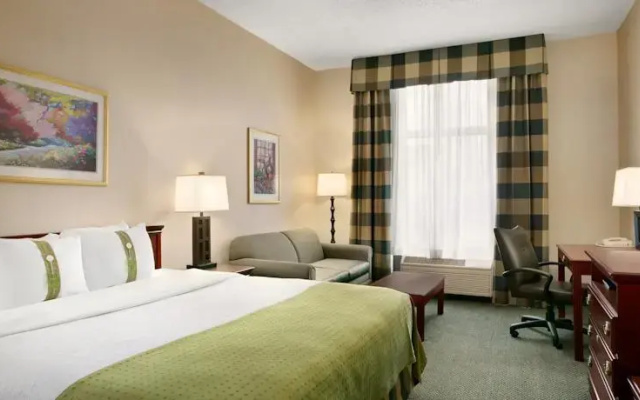 photo 2 of Aviator Hotel & Suites South I-55, BW Signature Co (ex. HOLIDAY INN ST. LOUIS-SOUTH COUNTY CENTER)