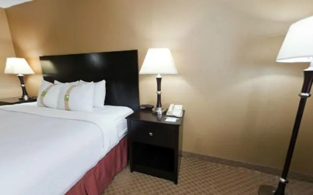 photo 4 of Holiday Inn St. Paul - I94 East - 3M Area