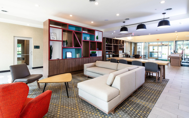 photo 2 of Holiday Inn & Suites Detroit - Troy by IHG