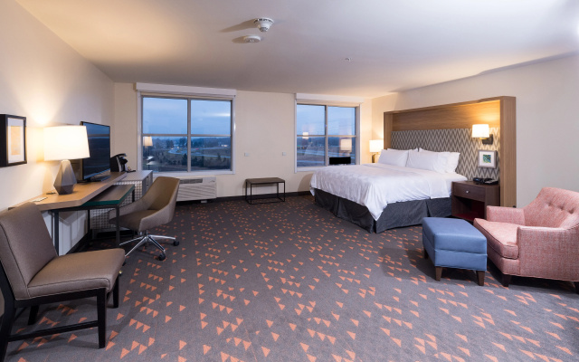 photo 5 of Holiday Inn & Suites Detroit - Troy by IHG