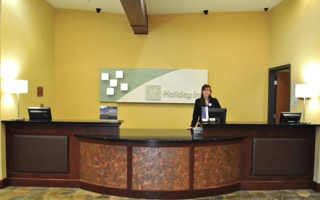 photo 2 of Holiday Inn Summit County Frisco