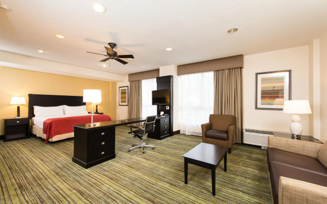photo 2 of Holiday Inn Wilmington-Market Street