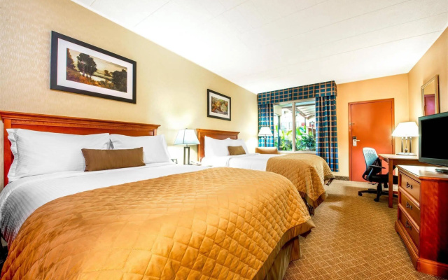 photo 3 of Holiday Inn York Hotel