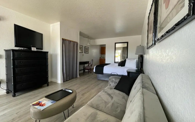 photo 2 of Holiday Isles Resort