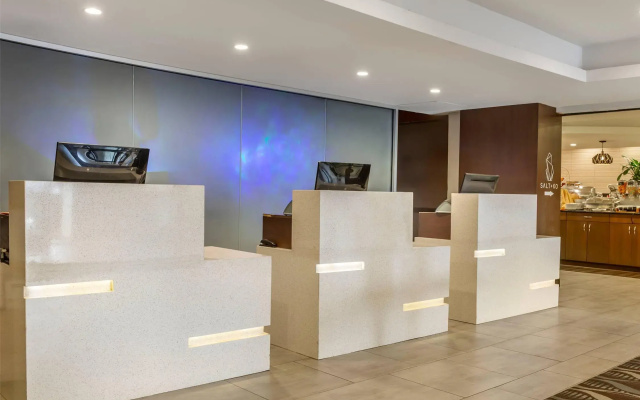 photo 2 of Radisson Hotel Southfield-Detroit
