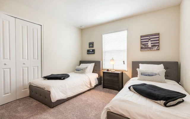 photo 4 of Modern and Spacious 5 bed Home Resort