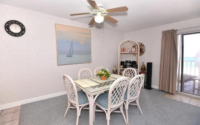 photo 4 of Holiday Villas
