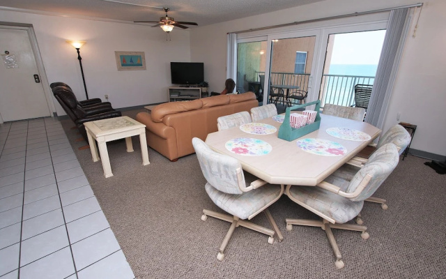 photo 3 of Holiday Villas Iii - 606 Apartment