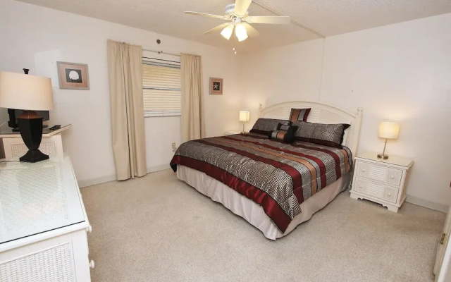 photo 4 of Holiday Villas Iii - 606 Apartment