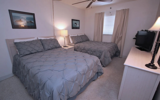 photo 5 of Holiday Villas Iii - 606 Apartment