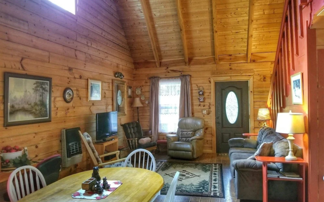photo 2 of Holly Hill-Ocoee River Cabin Rental