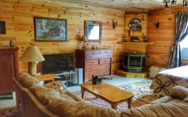 photo 3 of Holly Hill-Ocoee River Cabin Rental