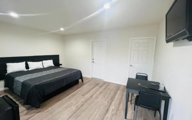 photo 5 of Holly Park Motel near LAX