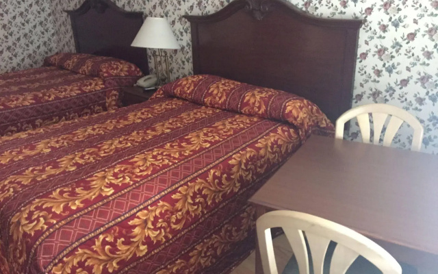 photo 5 of Hollywood 7 Star Motel
