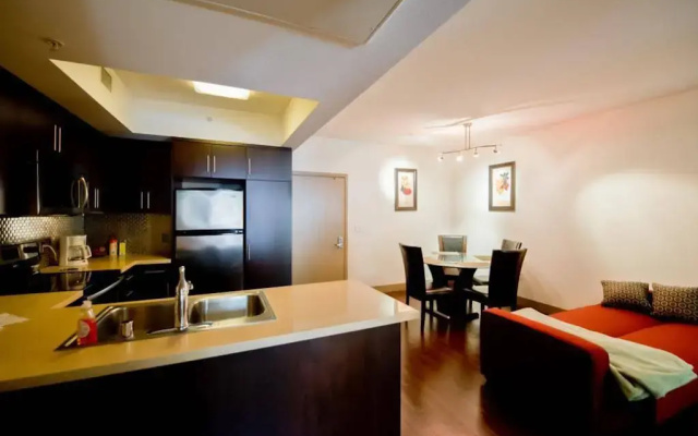 photo 2 of Hollywood and Highland Apartment