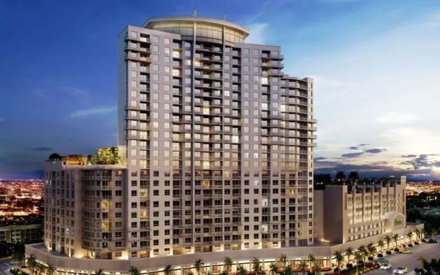 photo 2 of Hollywood Beach Luxury Residences Apart-Hotel