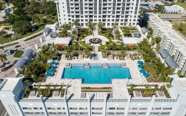 photo 3 of Hollywood Beach Luxury Residences Apart-Hotel