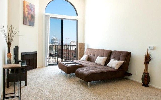 photo 4 of Hollywood Bowl Residence