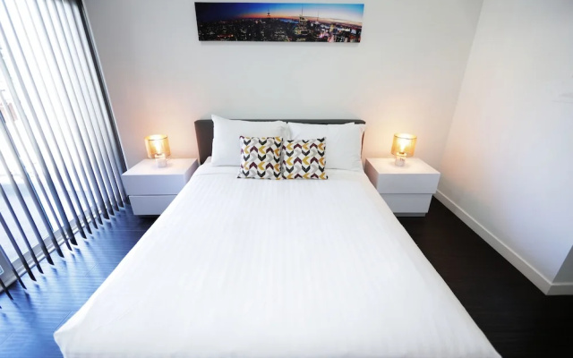 photo 2 of Hollywood Bright Suites