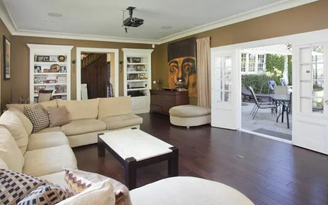photo 3 of Hollywood Celebrity Estate By Luxpads