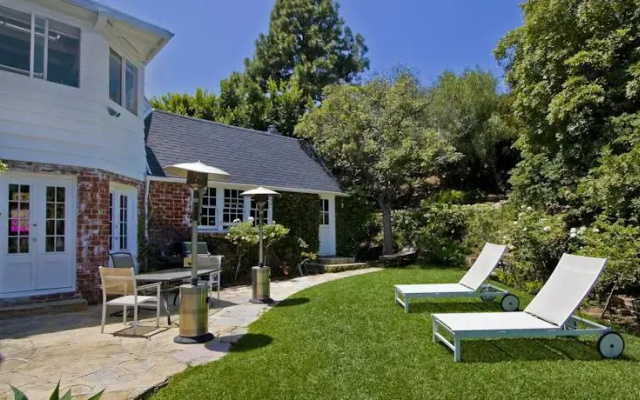 photo 5 of Hollywood Celebrity Estate By Luxpads