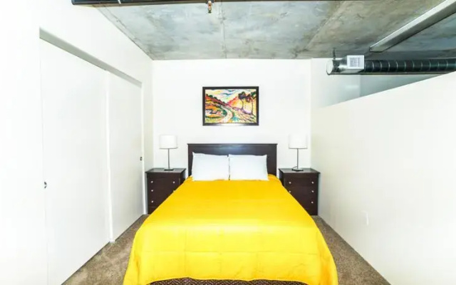 photo 4 of Hollywood Gallery Apartment