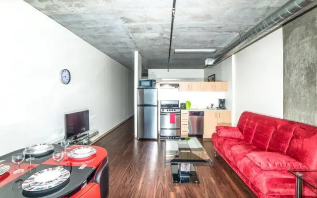 photo 5 of Hollywood Gallery Apartment