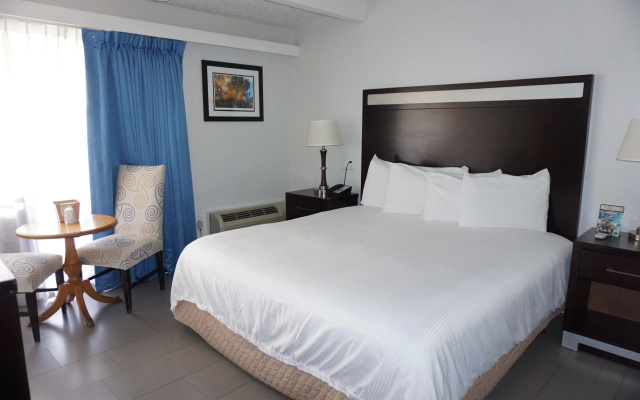 photo 4 of Hollywood Gateway Inn